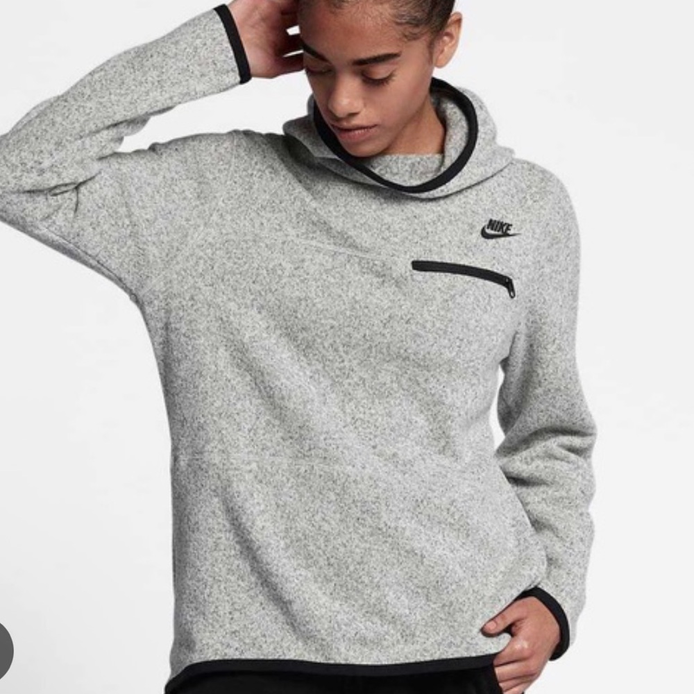 Nike Gray Sweatshirt with Black Accents Sportswear
Summit Pullover Hoodie size S